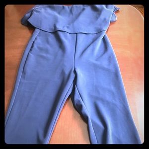 Body fitting jumpsuit.